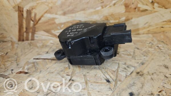Mercedes-Benz CLS C219 Air flap motor/actuator