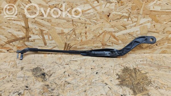 Mercedes-Benz CLS C219 Front wiper blade arm