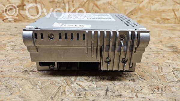 Volvo V70 Radio/CD/DVD/GPS head unit
