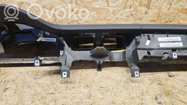 rrr-part-2660-589483fa6e5a948446e8fa5c3248dee1 Mercedes-Benz CLS C219 Armatuurlaud