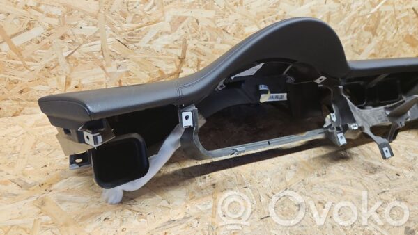 rrr-part-2660-7ce840977cb4c2b70e516cea335cbb2a Mercedes-Benz CLS C219 Armatuurlaud