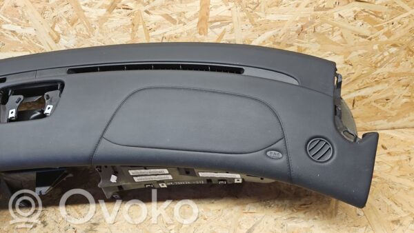 rrr-part-2660-c8de099e3a7bd3f4ca9eacf873212950 Mercedes-Benz CLS C219 Armatuurlaud