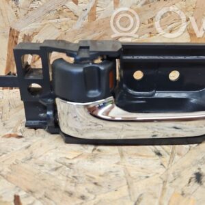 rrr-part-2677-0b2c450c1bffde33fc54f73034163a23 Toyota Avensis T250 Tagumise ukse sisemine käepide