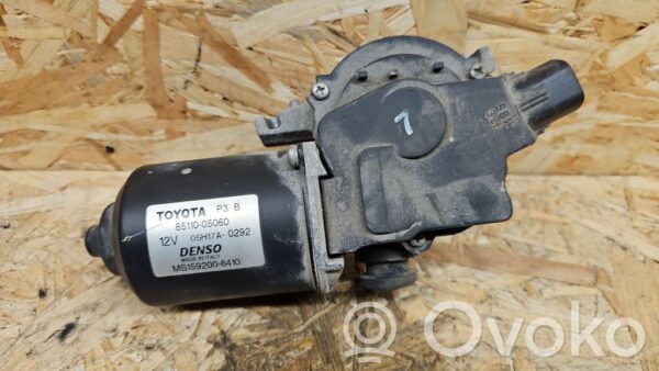 Toyota Avensis T250 Wiper motor