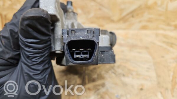 Toyota Avensis T250 Wiper motor