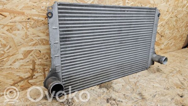 Toyota Avensis T250 Intercooler radiator