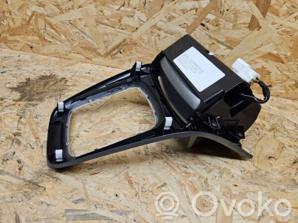 rrr-part-2724-b163f99c6faeeca1349396b3a422be41 Toyota Avensis T250 Ashtray (front)