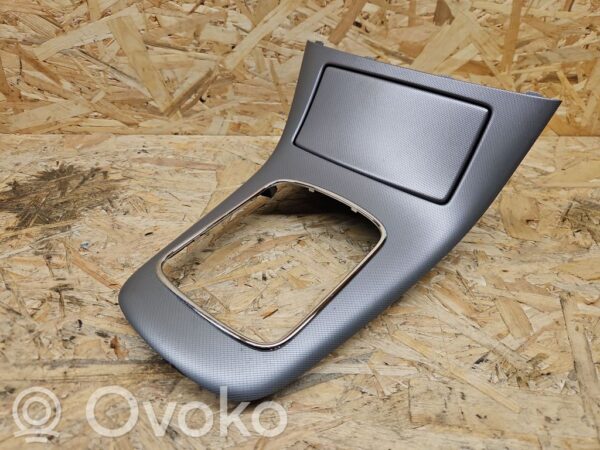 rrr-part-2724-bd715424ba917ad45e02924c163a3d07 Toyota Avensis T250 Ashtray (front)