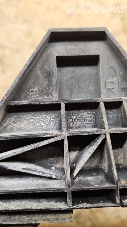 Toyota Avensis T250 Rear bumper mounting bracket