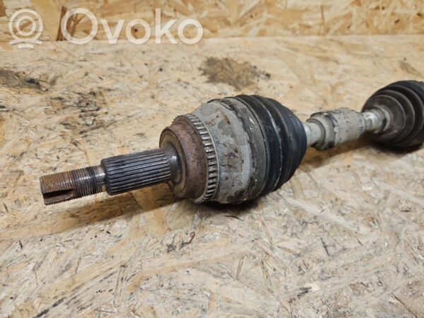 Toyota Avensis T250 Front driveshaft