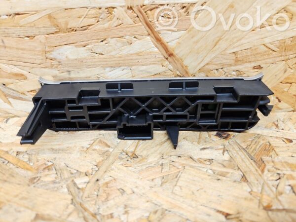 rrr-part-2905-b29d460ecc9707916507d03b8485f438 Audi S5 Käigukangi indikaator