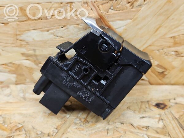 rrr-part-2906-149edd4a98cb0852ee6d45128b5932d4 Audi S5 Käsipiduri lüliti