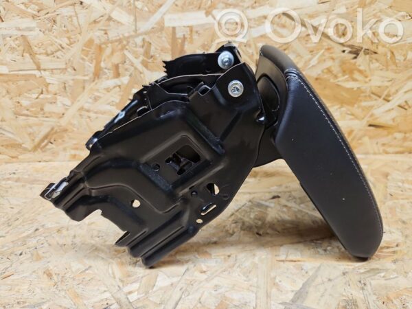 rrr-part-2908-c6f32b49f98466b3e3a519a14d126e20 Audi S5 Käetugi
