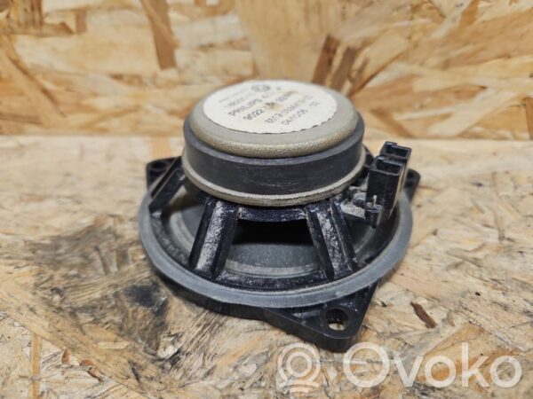 rrr-part-2941-05dd9bb2c8069e29e0be38c727722a7e BMW 5 E60 E61 Subwooferi kõlar