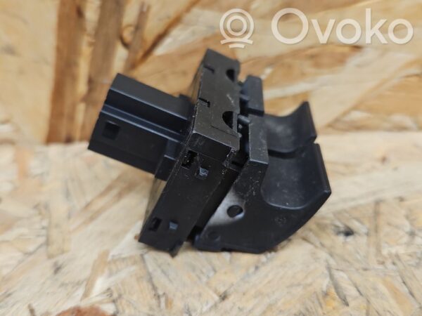 rrr-part-2945-884e1645c3c0603f996b19c4cf65b8c4 Volkswagen Touareg I Kütuseluugi lüliti