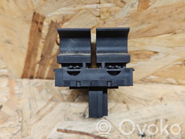 rrr-part-2945-c73ca16ea4f1d25244cd425b59e0c1ea Volkswagen Touareg I Kütuseluugi lüliti