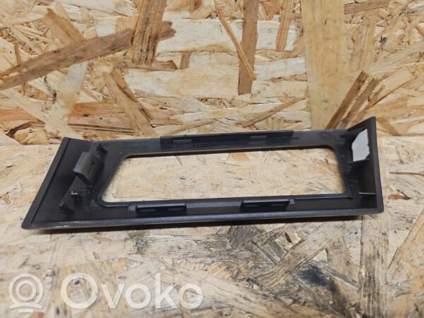 rrr-part-2956-395b72ca85611b866fcde63f05a844f1 BMW 5 E60 E61 Muu pakiruumi/pakiruumi viimistluselement