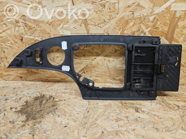 rrr-part-2960-37f836ae0452e92563d24119d35b6fa9 BMW 5 E60 E61 Keskkonsooli iluliist