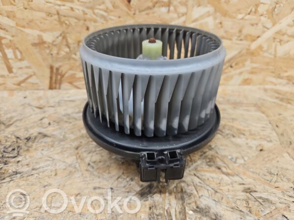 rrr-part-2977-6e0366733e3870642b659aab6a6543fa Subaru Outback Kütteseadme ventilaator/puhur