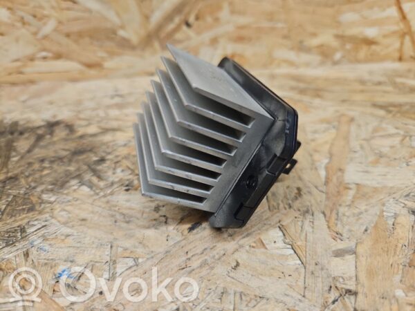 rrr-part-2983-5317629d468ca4e3251de886c5d154b7 Subaru Outback Kütteseadme puhuri mootor/ventilaatori takisti