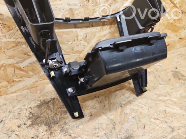 rrr-part-2985-0ebb92b2d1cf44d859c2c181367c772a Subaru Outback Armatuurlaua keskmise õhutusava võre