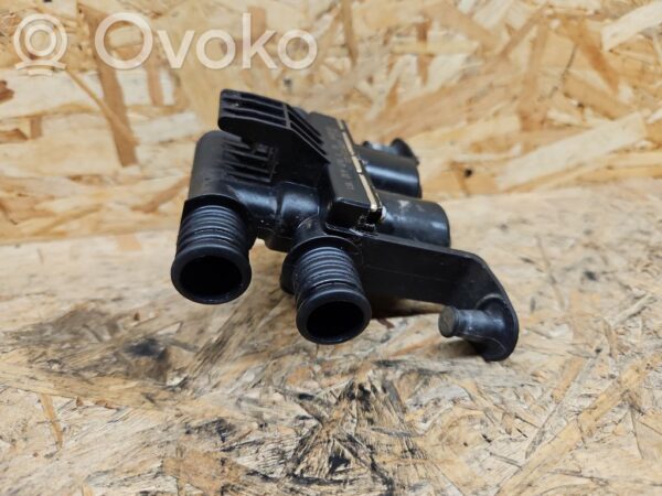 rrr-part-2999-6770c532339b8b217ccc696c2c0393a1 BMW 5 E60 E61 Jahutusvedeliku soojendi juhtventiil