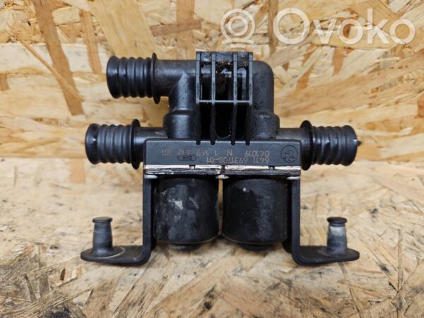 rrr-part-2999-d4ce123eb371544cc474f8e8b8a750e5 BMW 5 E60 E61 Jahutusvedeliku soojendi juhtventiil