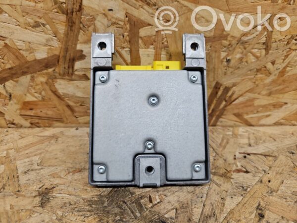 rrr-part-3001-223405238e91c7667e09db173d8f710b BMW 5 E60 E61 Turvapadja moodul