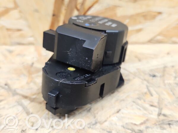 rrr-part-3006-32a3aa1492909776b59d3baec67bf365 BMW 5 E60 E61 Air flap motor/actuator