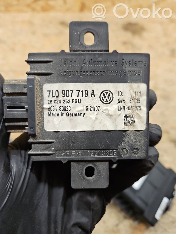 rrr-part-3046-2a130507403302b46d9e348066723134 Volkswagen Touareg I Alarm control unit/module