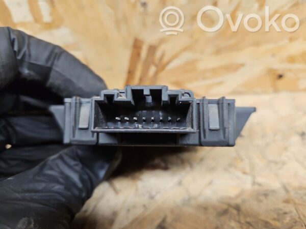 rrr-part-3046-2cb2b8bf387d99778cc8c17366591421 Volkswagen Touareg I Alarm control unit/module