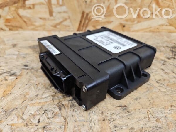 rrr-part-3051-d2d07e7a6f85f43d184880060e7b3353 Volkswagen Touareg I Gearbox control unit/module