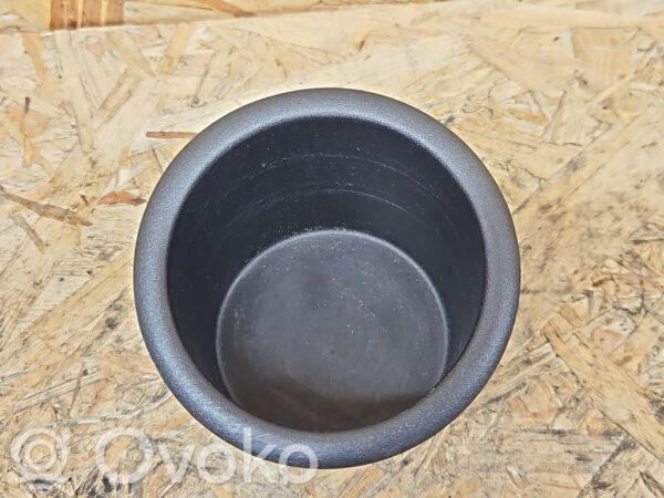 rrr-part-3058-2f09882ccef9f10d744f3e733878173f Ford Galaxy Cup holder