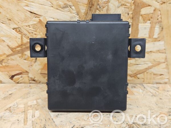 Audi S5 Gateway control module