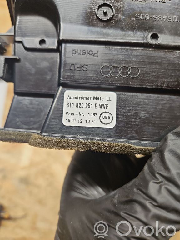 rrr-part-3082-1133960572f7f018deef9e059a6cd4f8 Audi S5 Armatuurlaua keskmise õhutusava võre