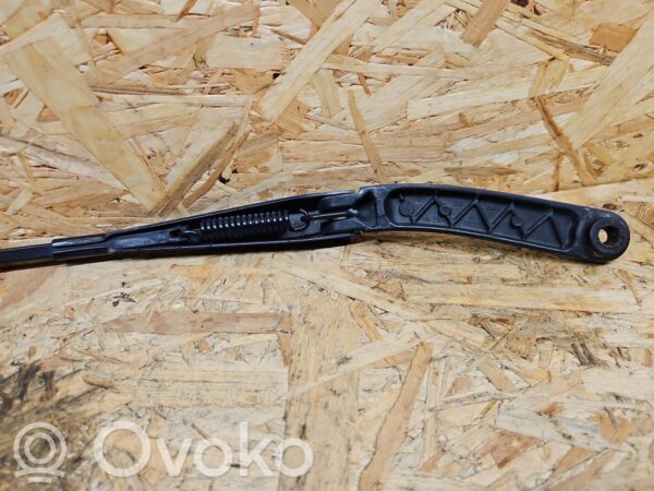 Audi S5 Front wiper blade arm