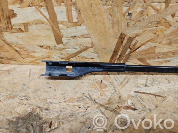 Audi S5 Front wiper blade arm