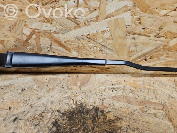 Audi S5 Front wiper blade arm