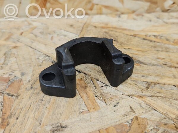 BMW 5 E60 E61 Fuel Injector clamp holder