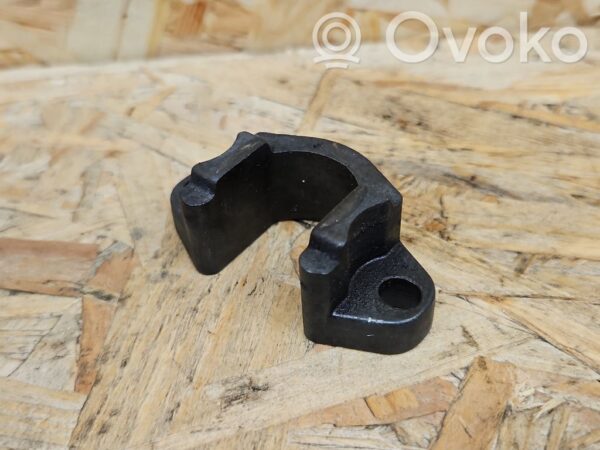 BMW 5 E60 E61 Fuel Injector clamp holder