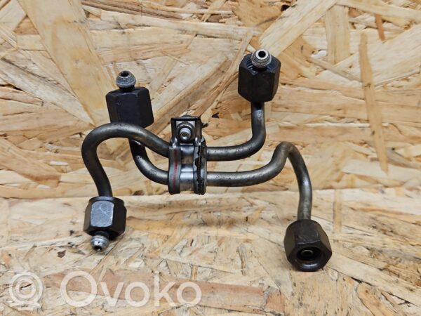 BMW 5 E60 E61 Fuel injector supply line/pipe
