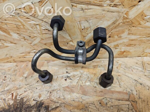 BMW 5 E60 E61 Fuel injector supply line/pipe