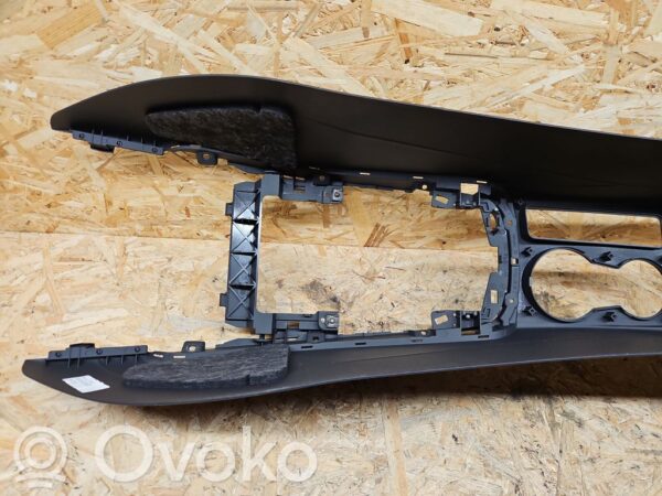 Audi S5 Center console