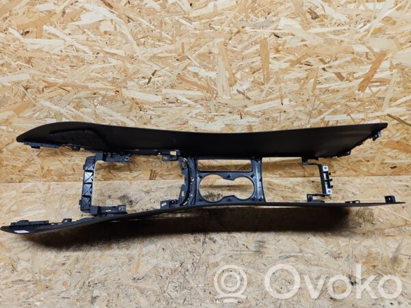 Audi S5 Center console