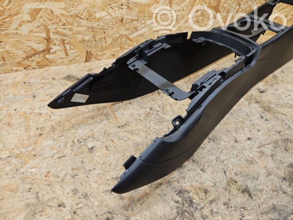 Audi S5 Center console