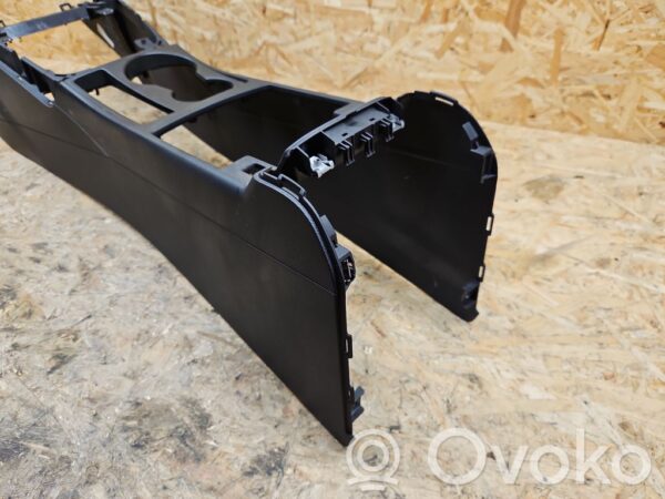 Audi S5 Center console