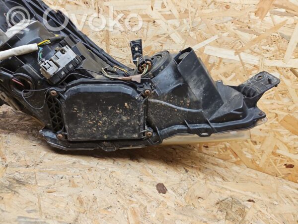 Subaru Outback Headlight/headlamp