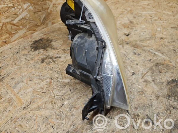 Subaru Outback Headlight/headlamp
