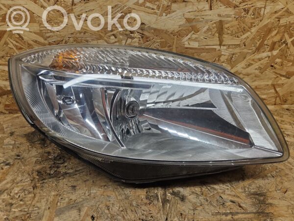 Skoda Fabia Mk2 (5J) Headlight/headlamp