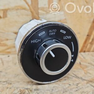 Volkswagen Touareg I Differential lock switch